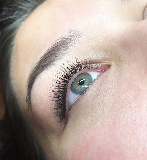 Close-up van volume wimperextensions