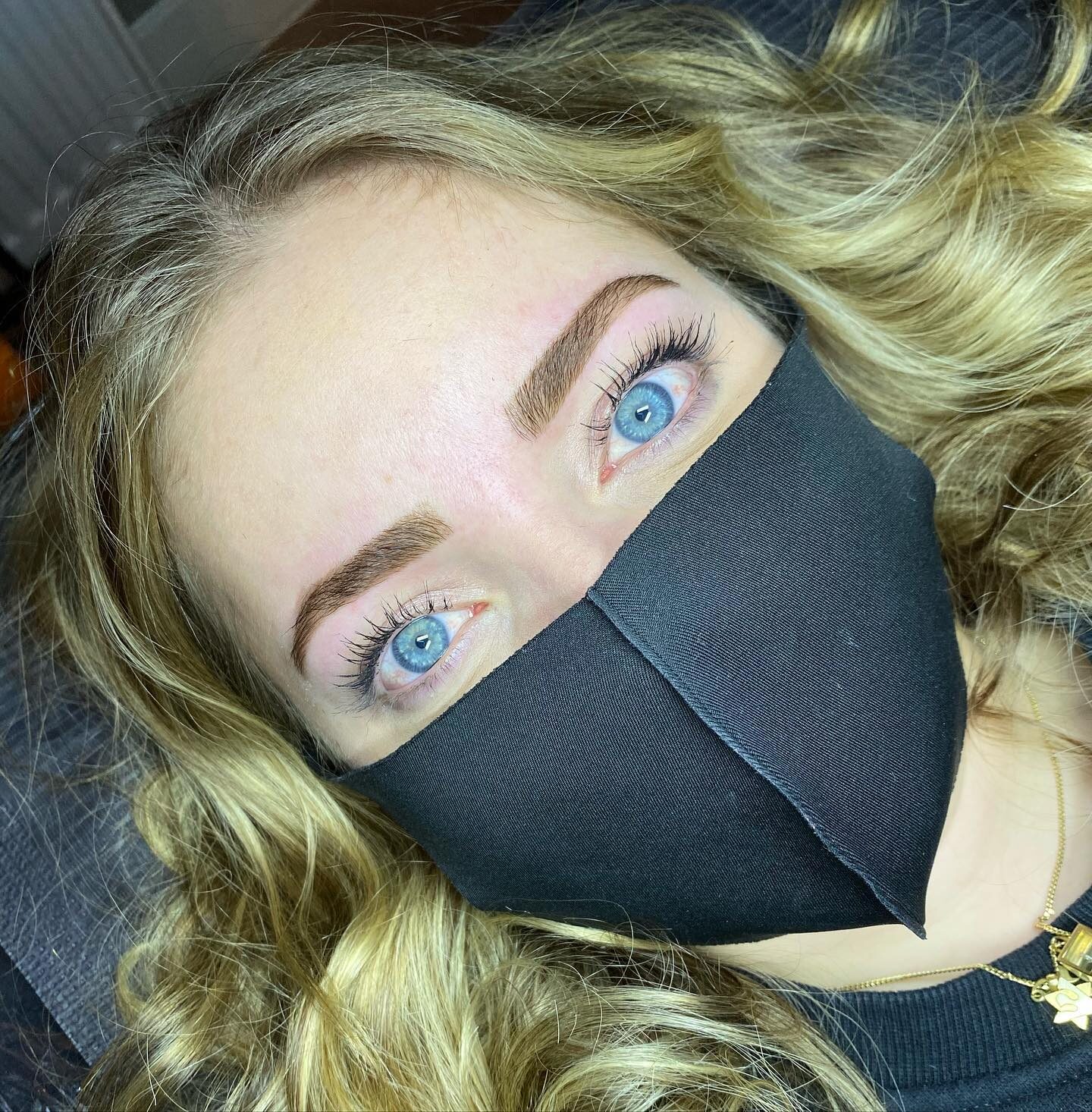 Strak gevormde wenkbrauwen na een Brow Art-behandeling